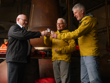 Cairngorm Mountain Rescue Team secures second year of funding from Tomintoul Distillery